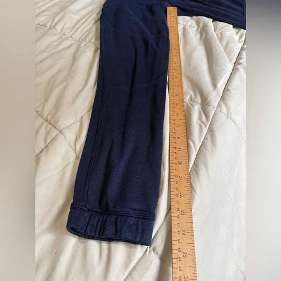 Ivivva by Lululemon size 12 navy sweatpants joggers - Picture 4 of 8